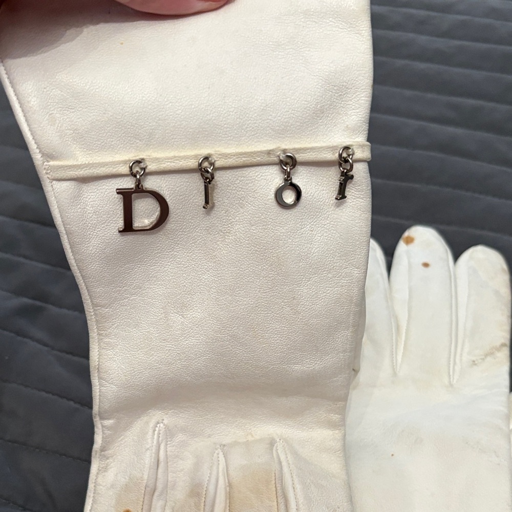 Dior White Gloves with Silver Charms - Picture 2 of 11